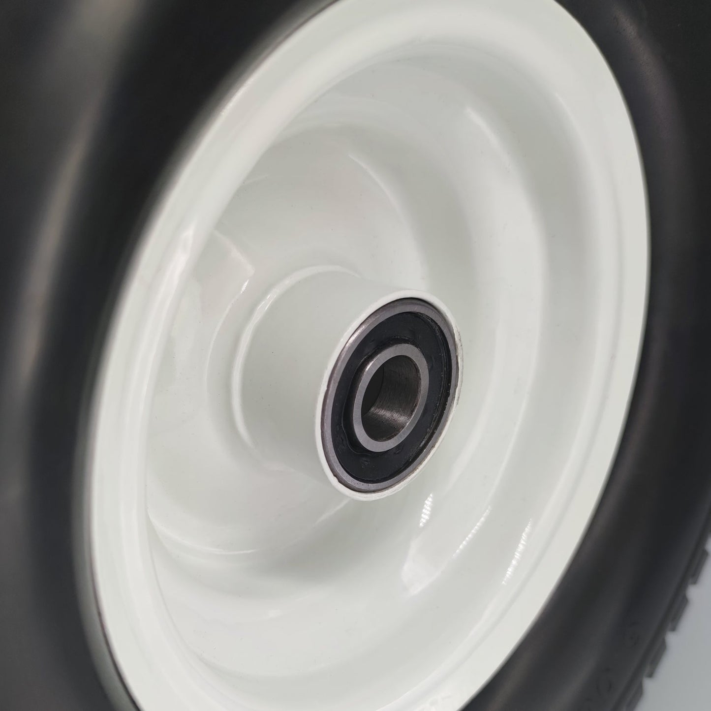 Flat Free 15x6.00-6 Lawn Mower Tire, 3/4 & 5/8 Bearing, 3” Hub - RelaxHome